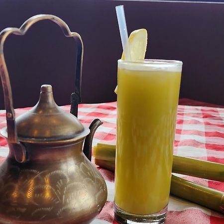 Chai & Spice Guesthouse And Cafe George Esterno foto